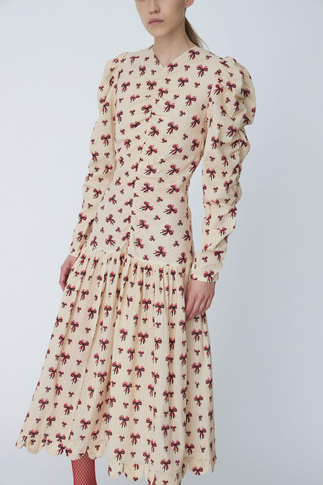 Midi Dress with allover Bow Print
