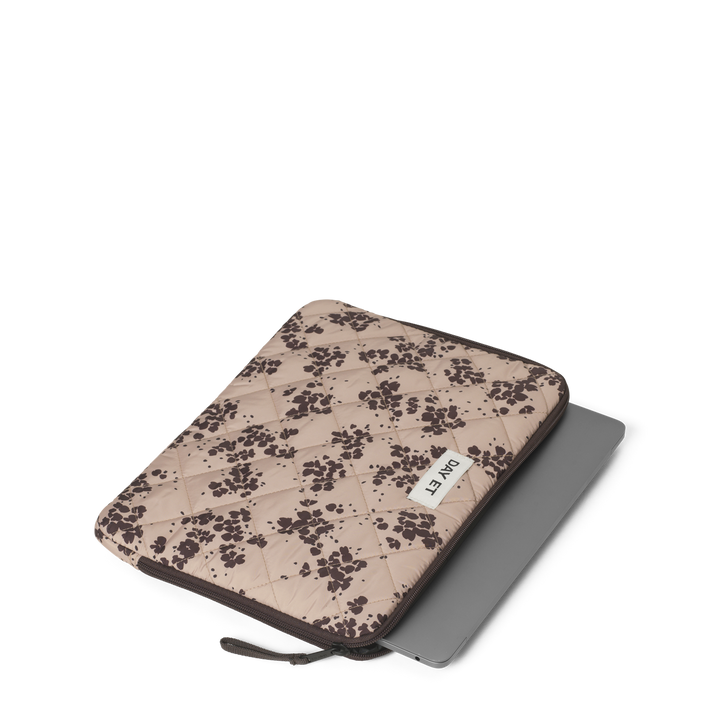 Day Gweneth RE-Q Buca Folder13