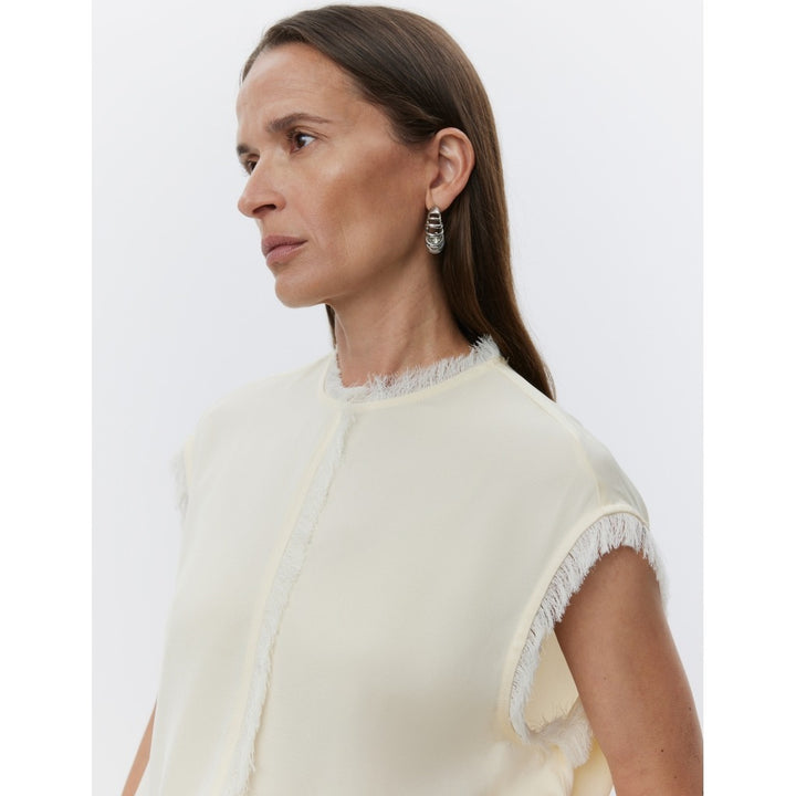 Lise - Matte Crepe