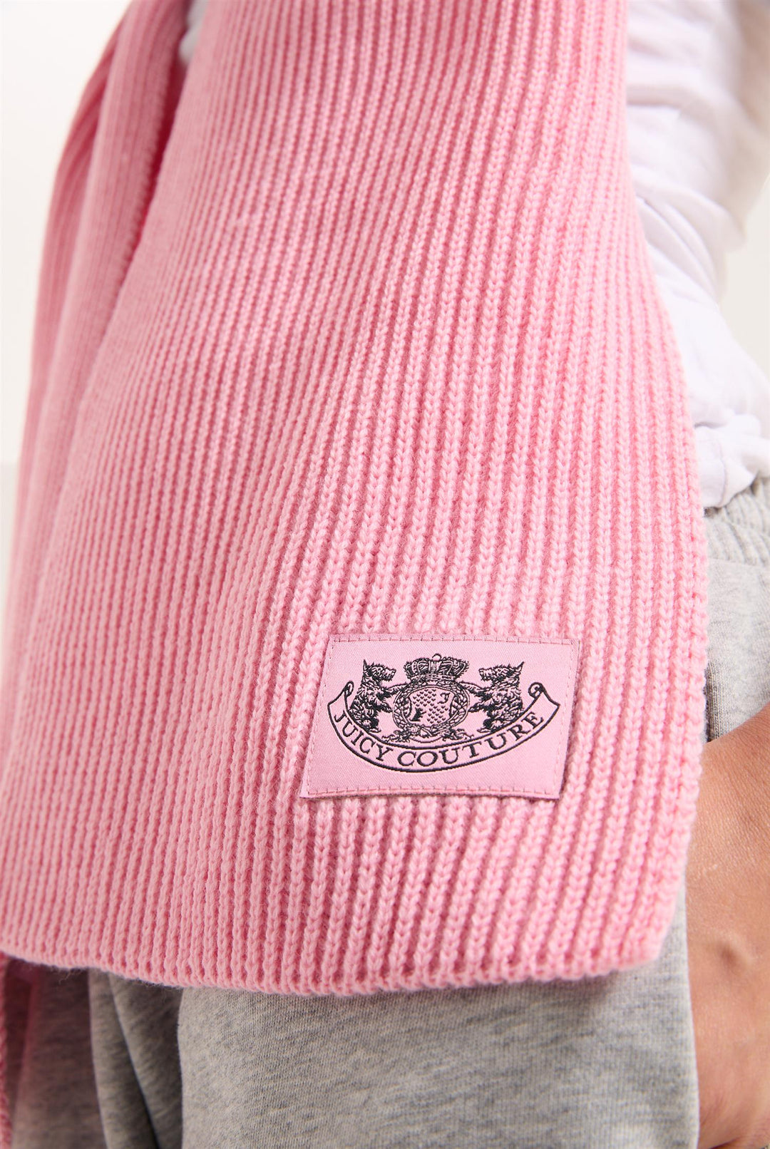 Crest Scarf/Beanie Set