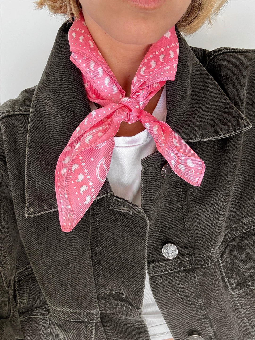 Paisley Scarf Pink & White 50x50