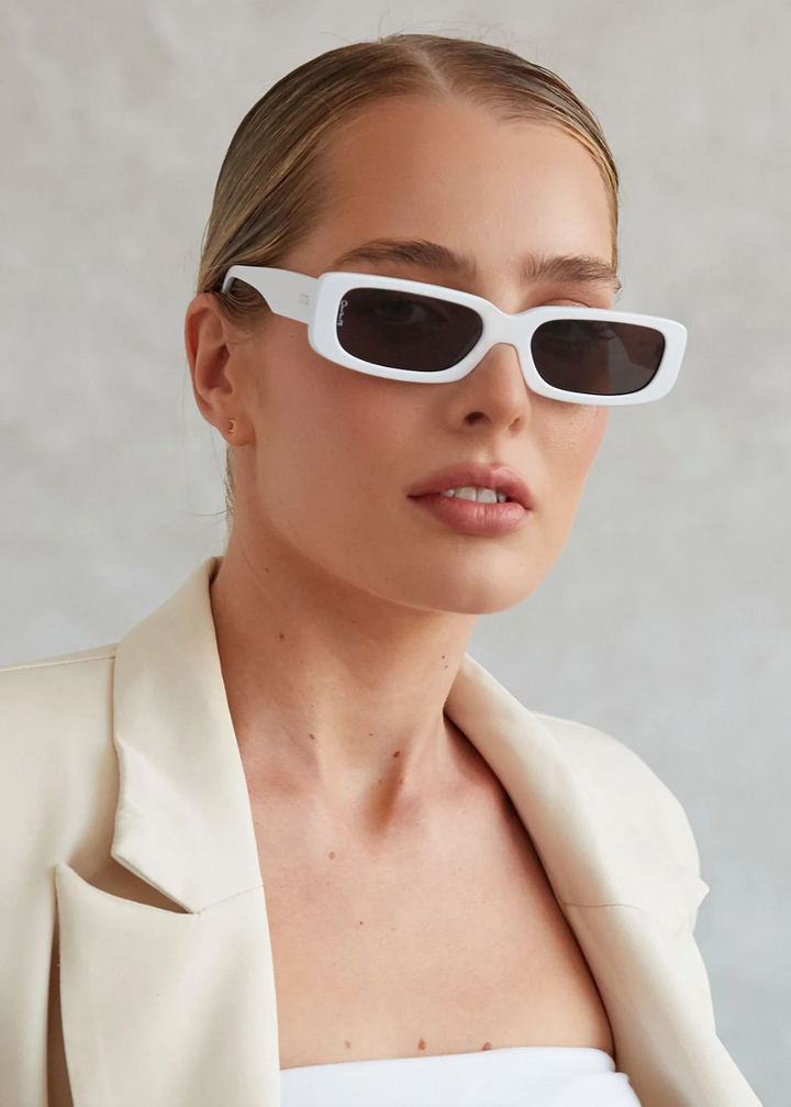 Sunny White