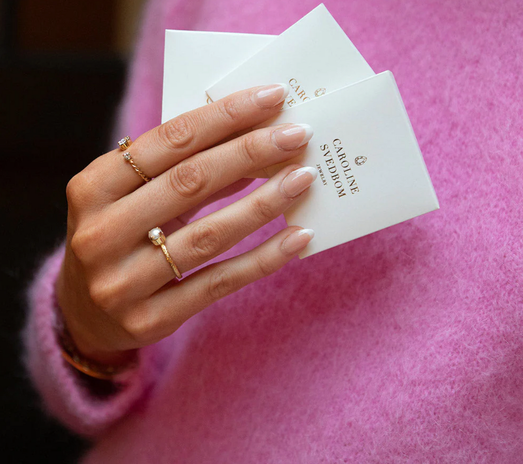 Polishing Cloth / White With Gold Logo