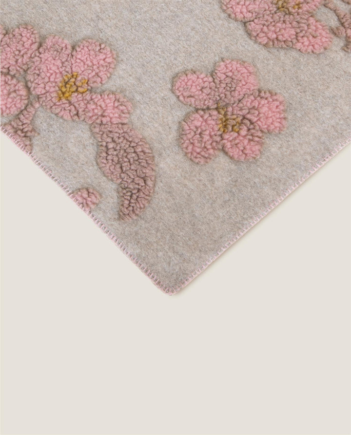 MAGNOLIA EASY BOILED WOOL THROW
