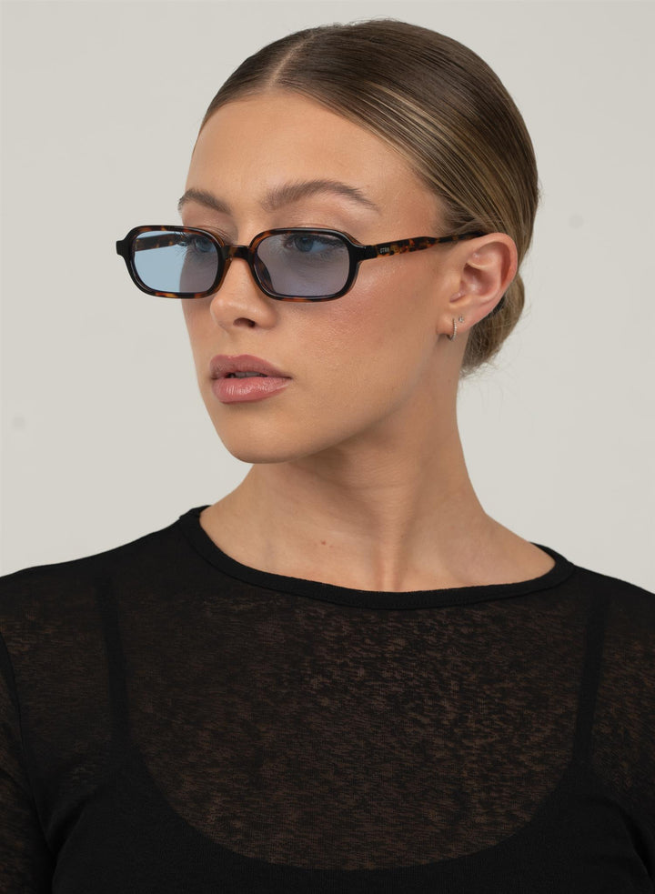 Frankie Tort/Blue