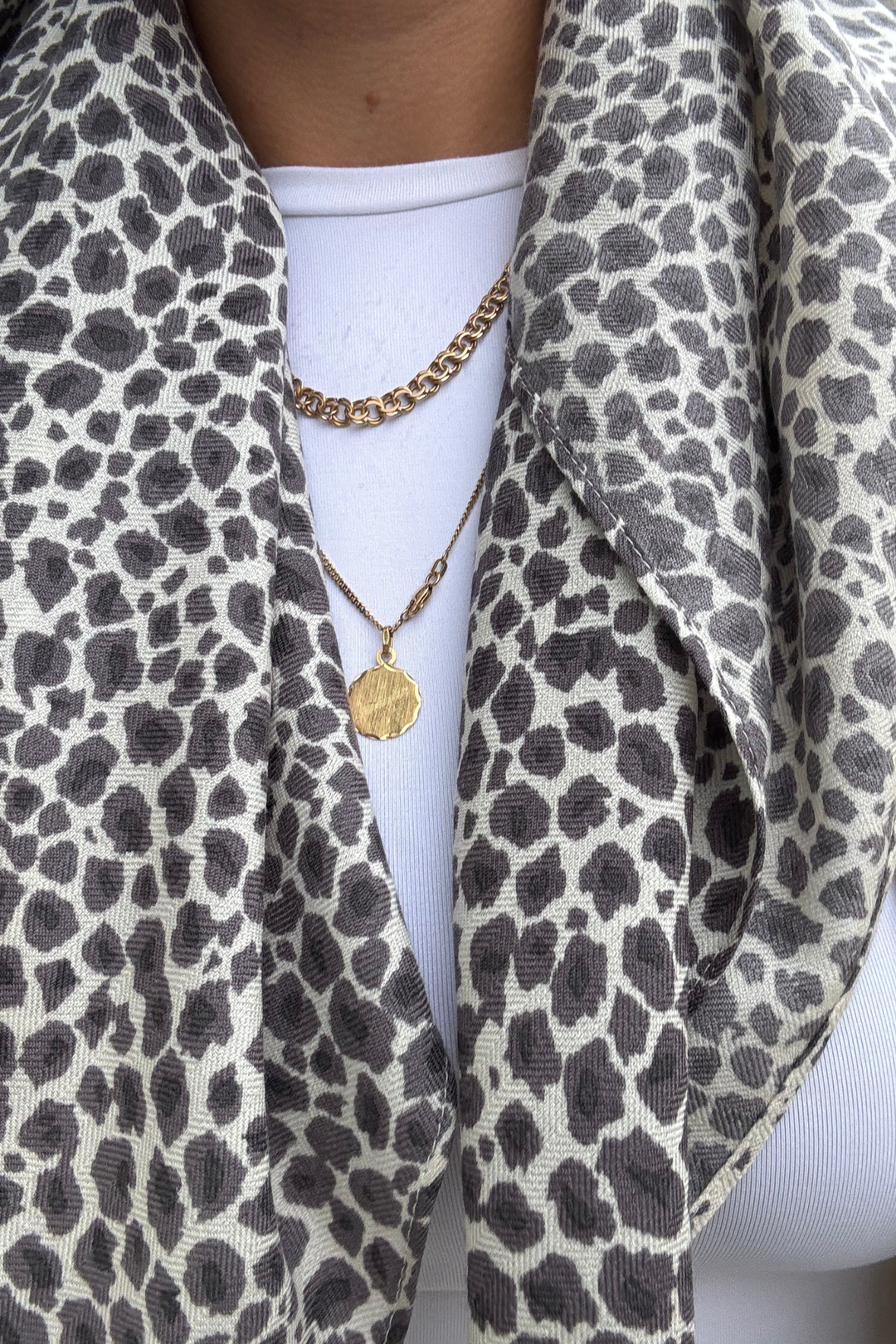 Wool Leo Scarf White, Grey & Black 65x65