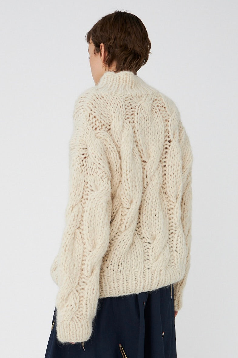 Handknitted Cable Peru Knit