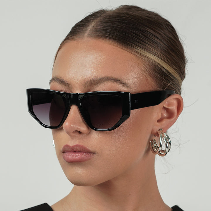 Elka Black/Smoke Fade