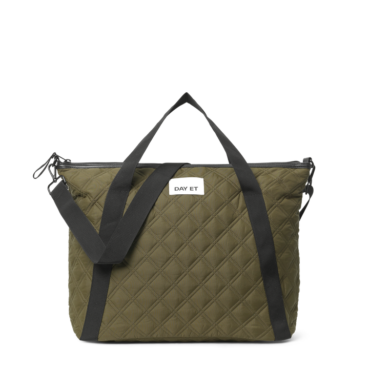 Day RE-Q Fenced Cross